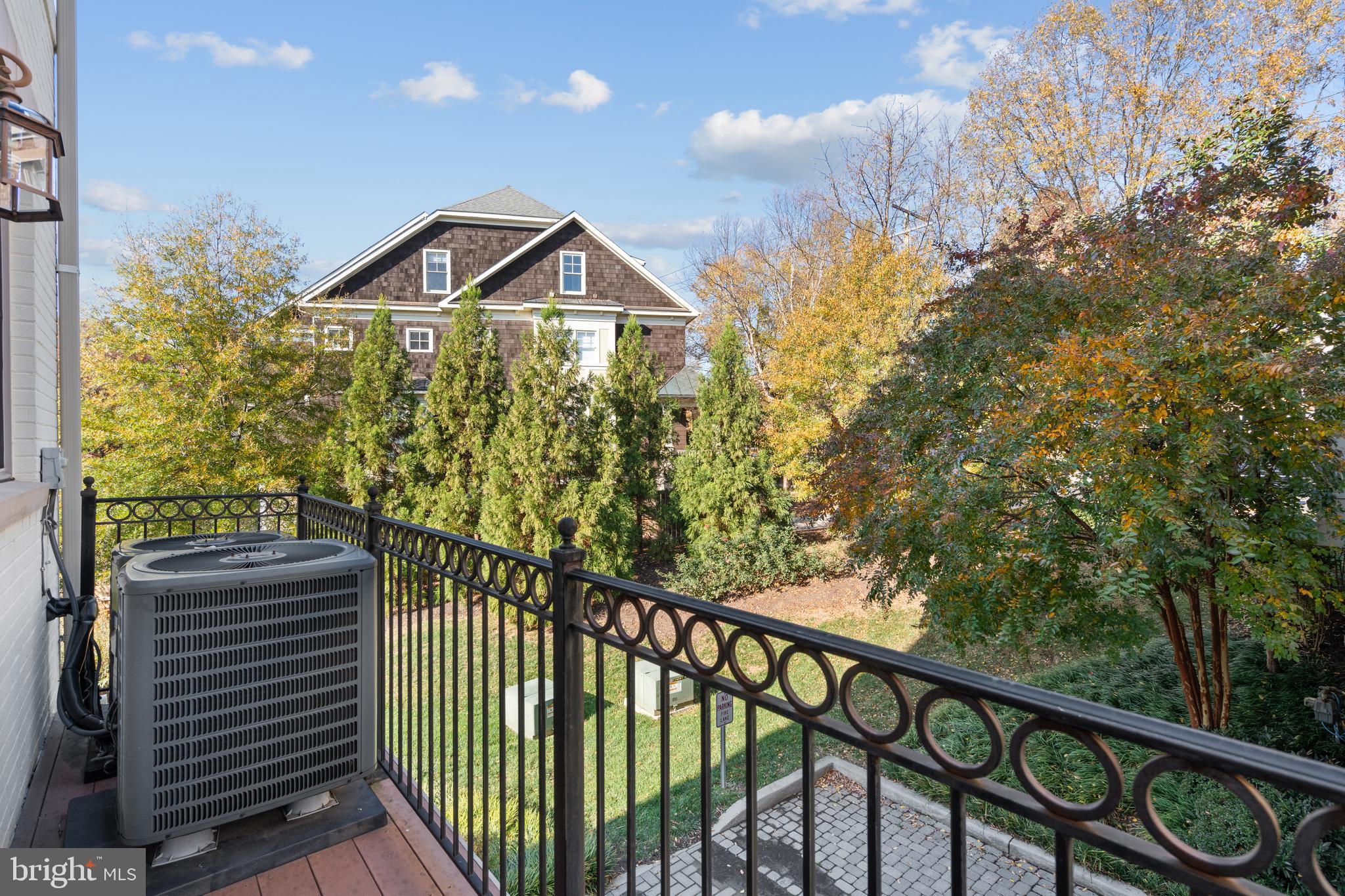 4543 Westhall Drive Washington, DC 20007 - Photo 22 of 40