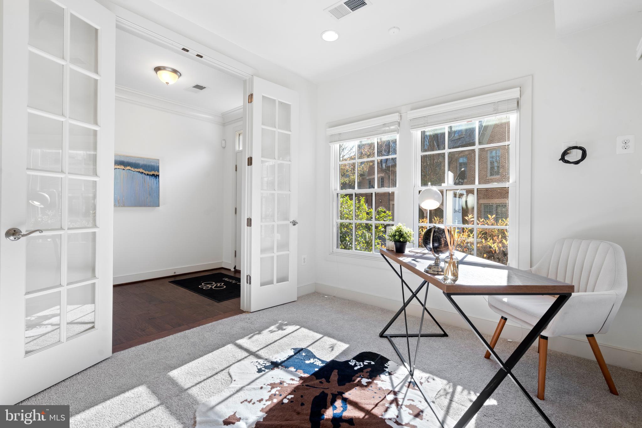 4543 Westhall Drive Washington, DC 20007 - Photo 5 of 40