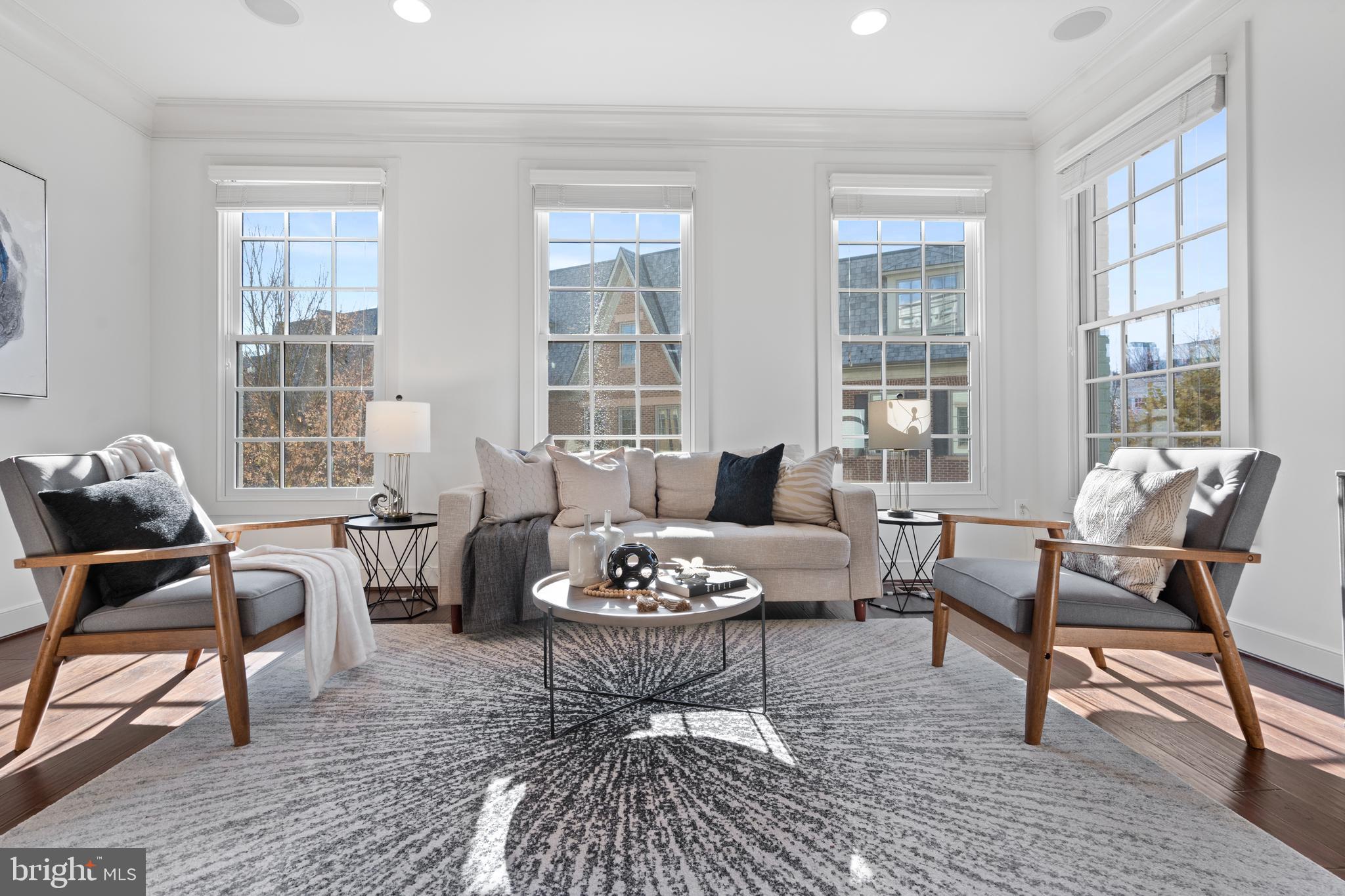 4543 Westhall Drive Washington, DC 20007 - Photo 8 of 40