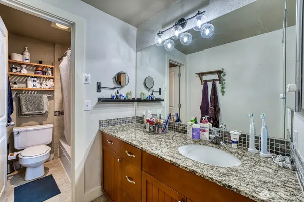 $425,000 | 3008 North Narrows Drive, Unit A303, Tacoma, WA 98407