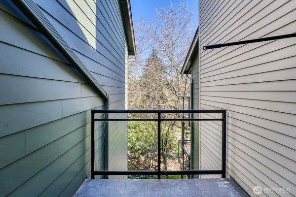$425,000 | 3008 North Narrows Drive, Unit A303, Tacoma, WA 98407