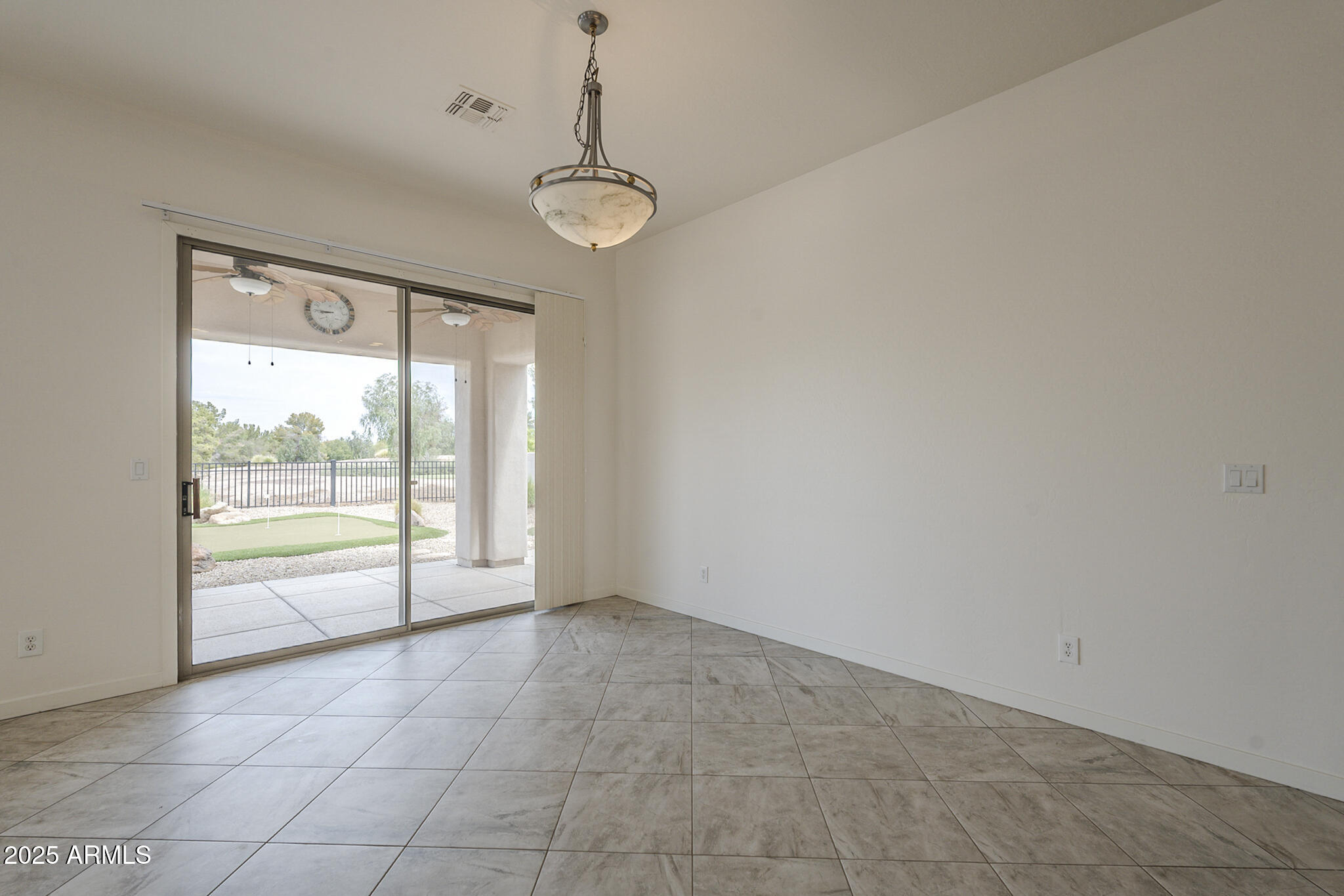 3910 East Carson Road Phoenix, AZ 85042 - Photo 14 of 53 Carson-14