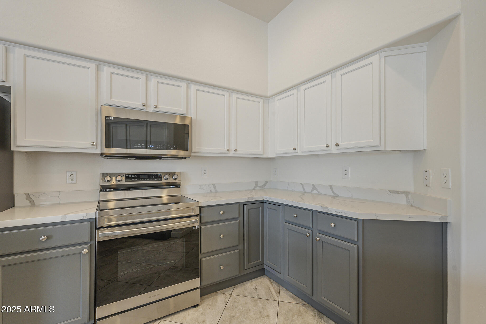 3910 East Carson Road Phoenix, AZ 85042 - Photo 20 of 53 Carson-20