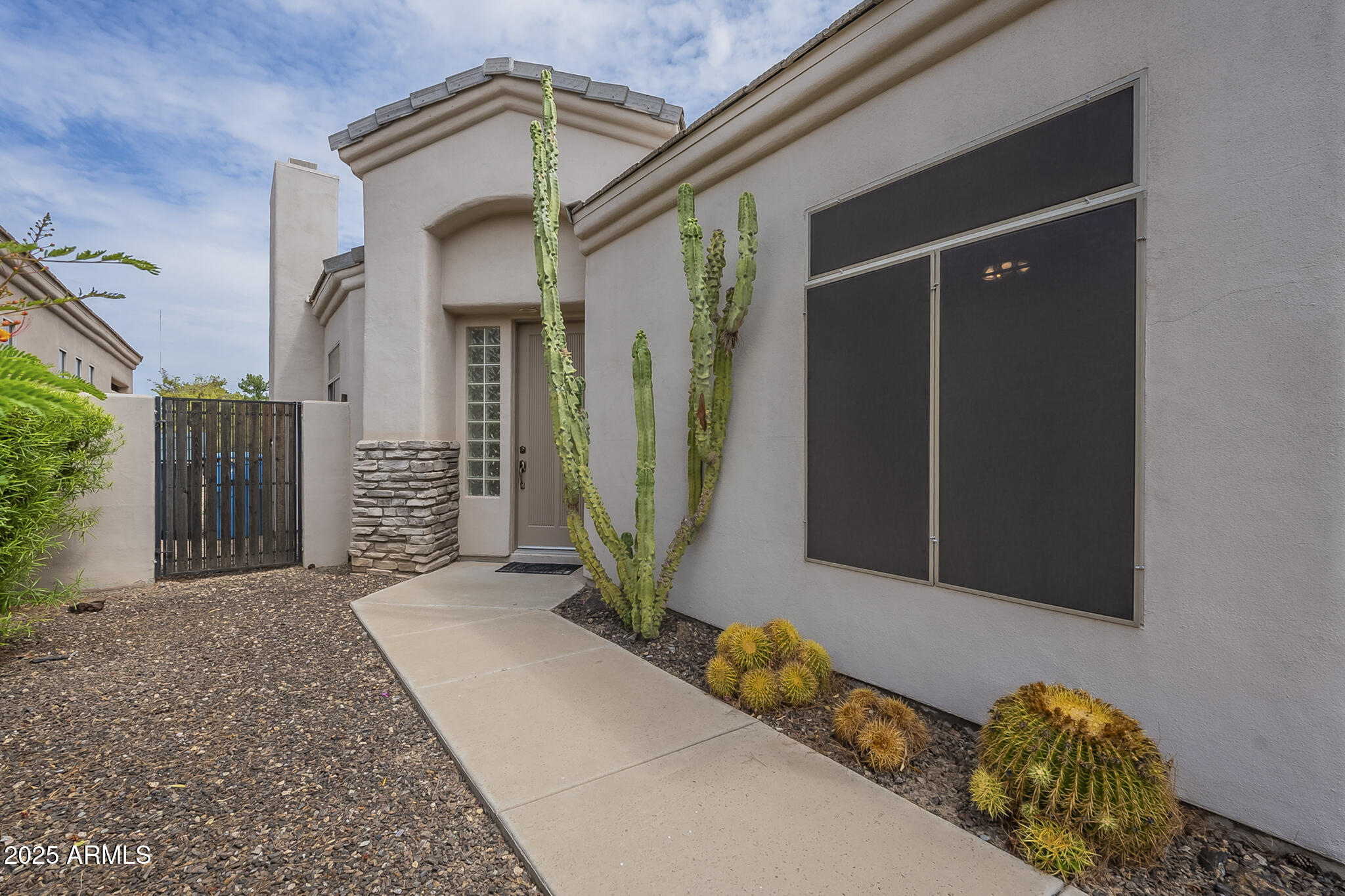 3910 East Carson Road Phoenix, AZ 85042 - Photo 5 of 53 Carson-5