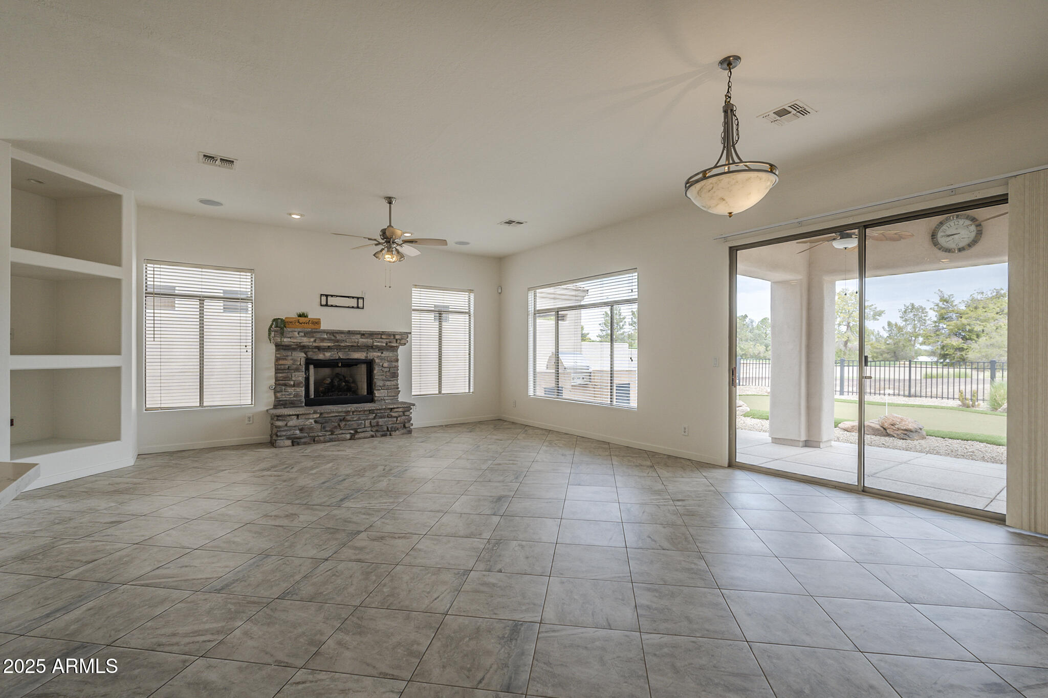 3910 East Carson Road Phoenix, AZ 85042 - Photo 8 of 53 Carson-8