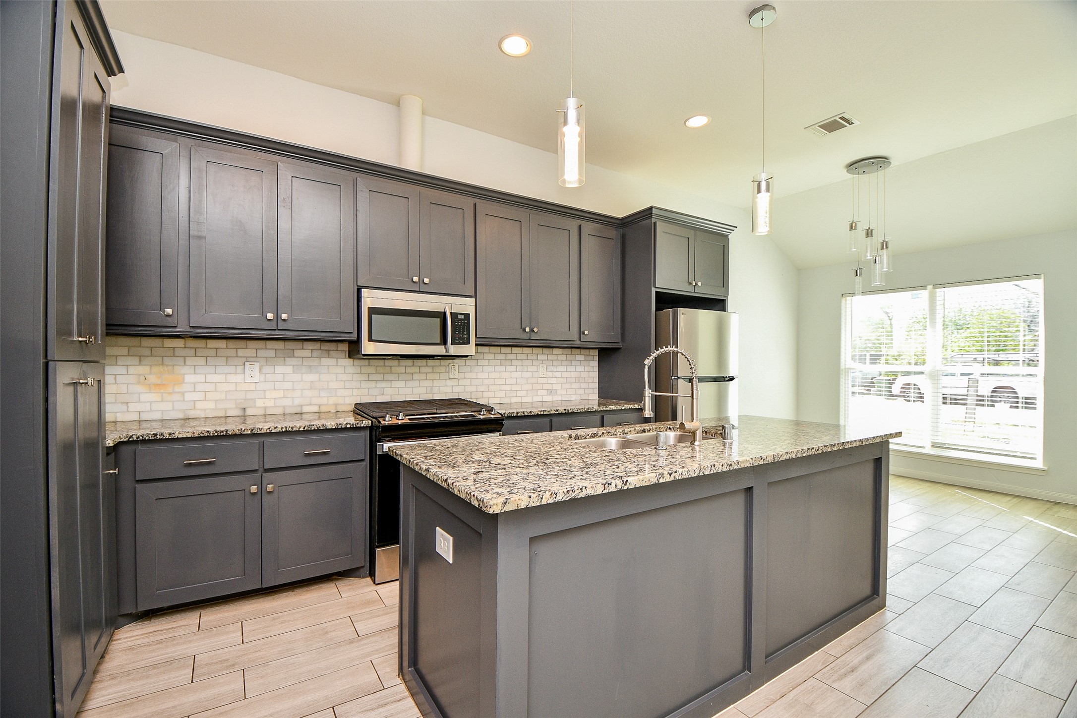 6747 England Street, Unit A Houston, TX 77021 - Photo 7 of 32