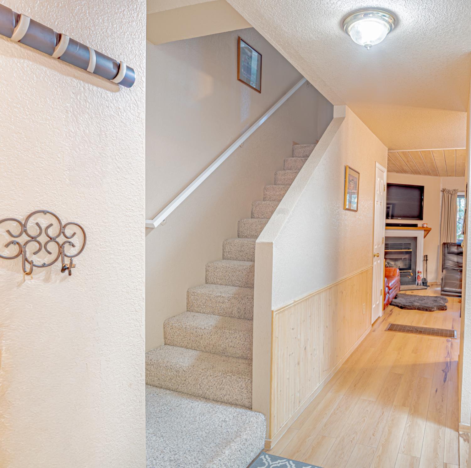 1002 Manuel Road Arnold, CA 95223 - Photo 8 of 34