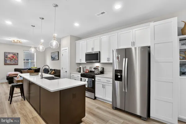 $575,000 | 112 Glass Lane, Baltimore, MD 21230