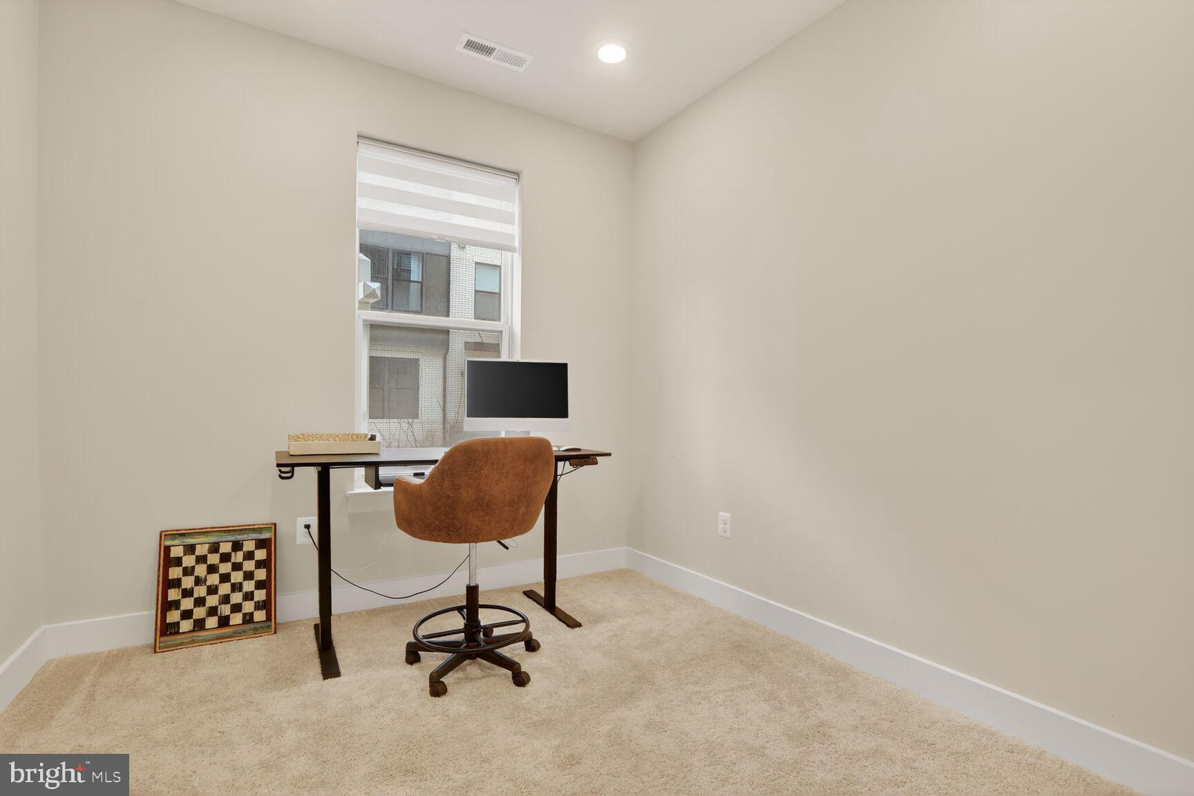 112 Glass Lane Baltimore, MD 21230 - Photo 6 of 29