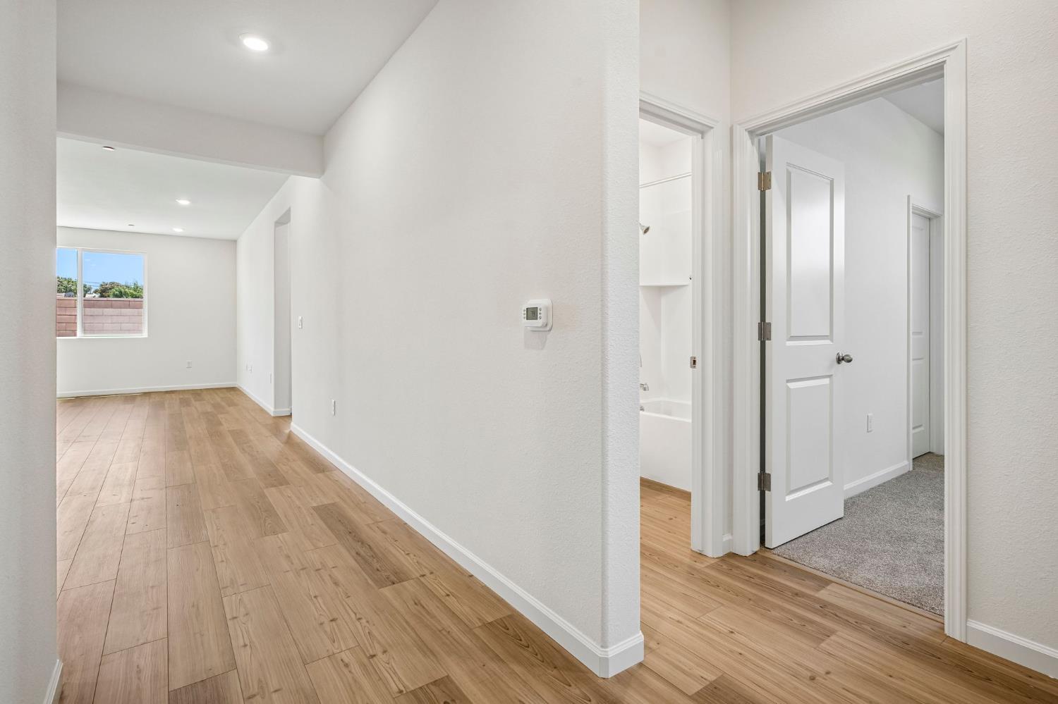 2604 Redtail Hawk Road Modesto, CA 95357 - Photo 4 of 22 Gallery Image 4