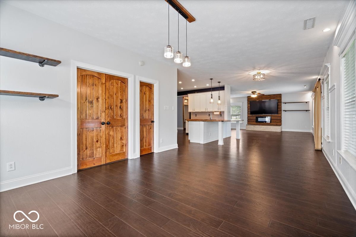 10375 Delphi Court Fishers, IN 46038 - Photo 21 of 48