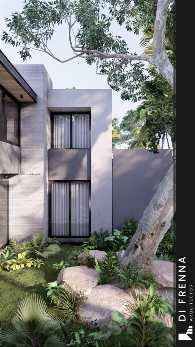 2664 Southwest 17th Avenue Miami, FL 33133 - Photo 39 of 56 a backyard of a house with lots of green space