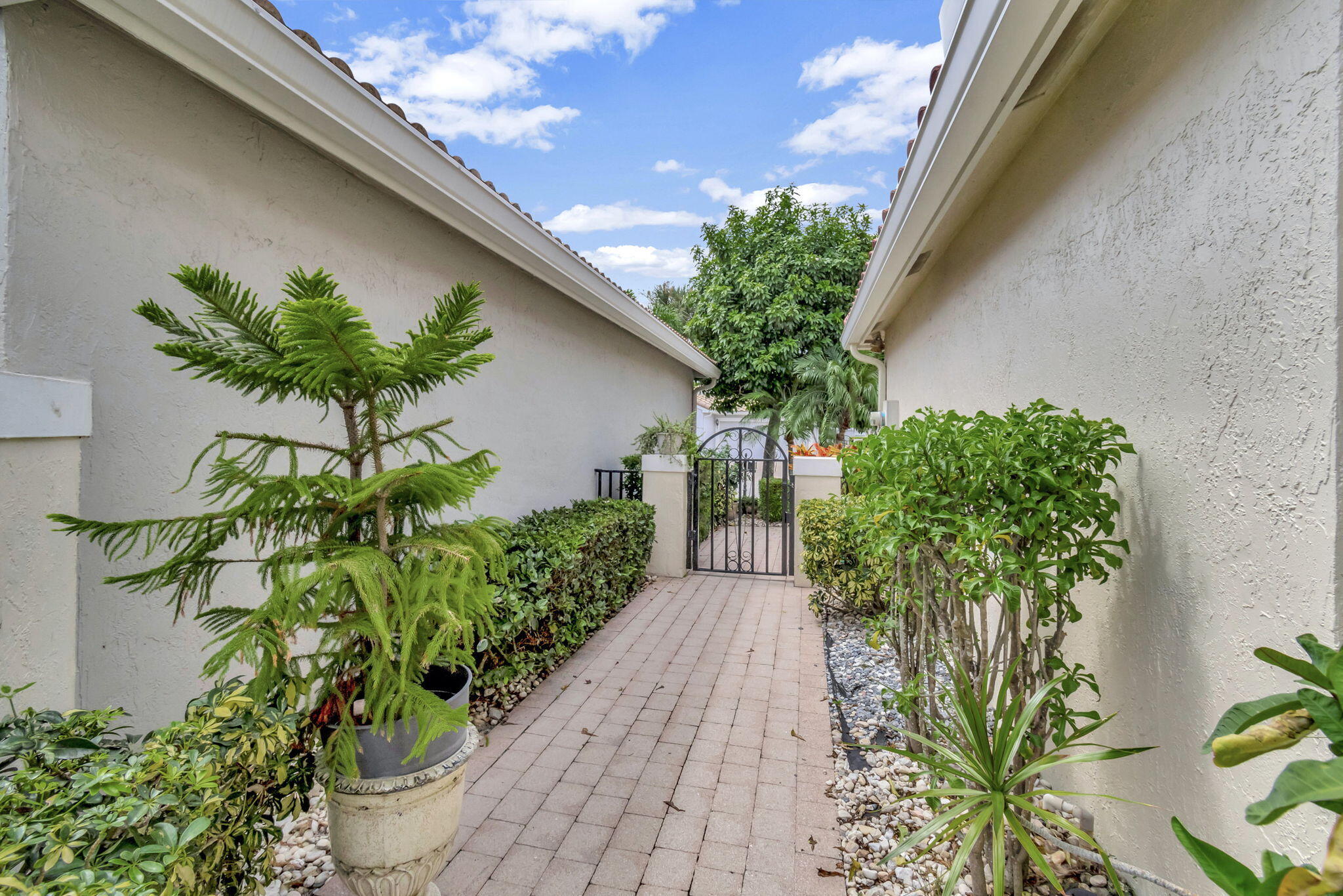 11560 Lawton Road Boynton Beach, FL 33437 - Photo 51 of 95 5-web-or-mls-DSC_6453