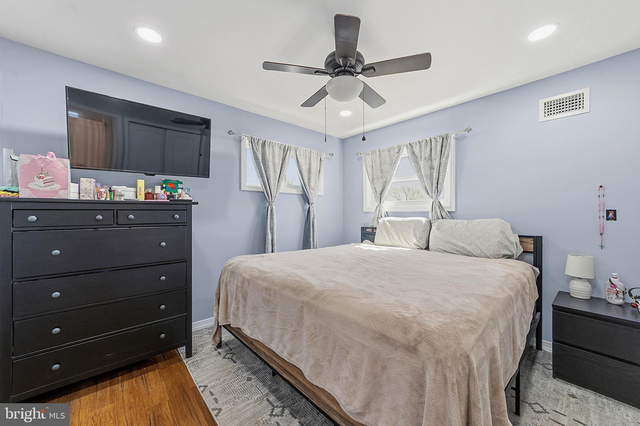 8 Falmouth Road Hamilton, NJ 08620 - Photo 12 of 25