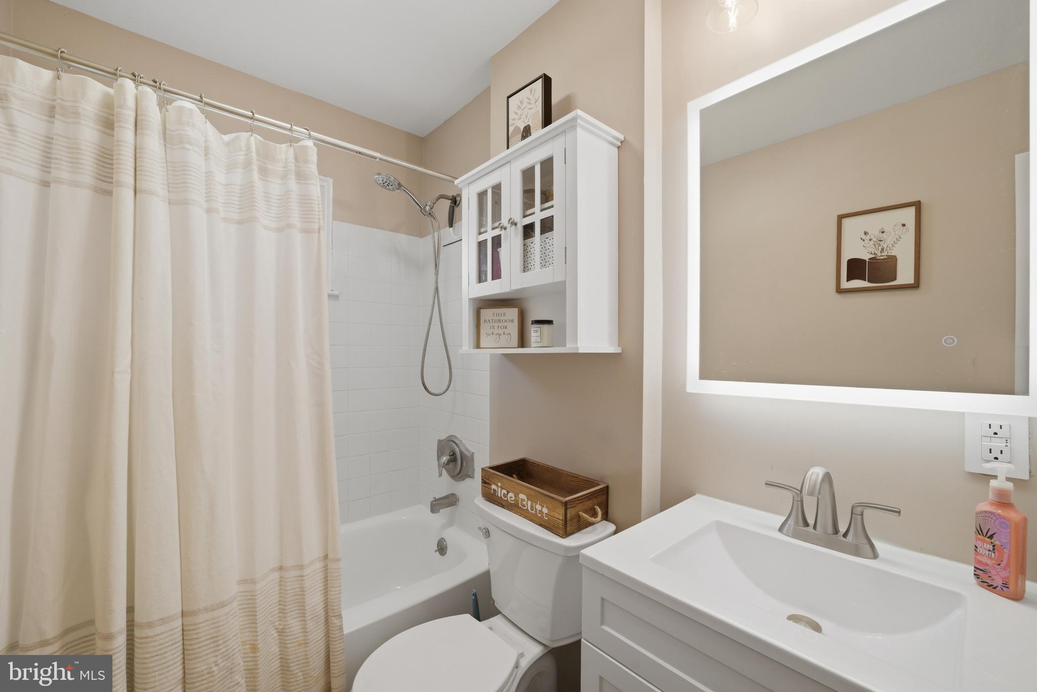 8 Falmouth Road Hamilton, NJ 08620 - Photo 14 of 25