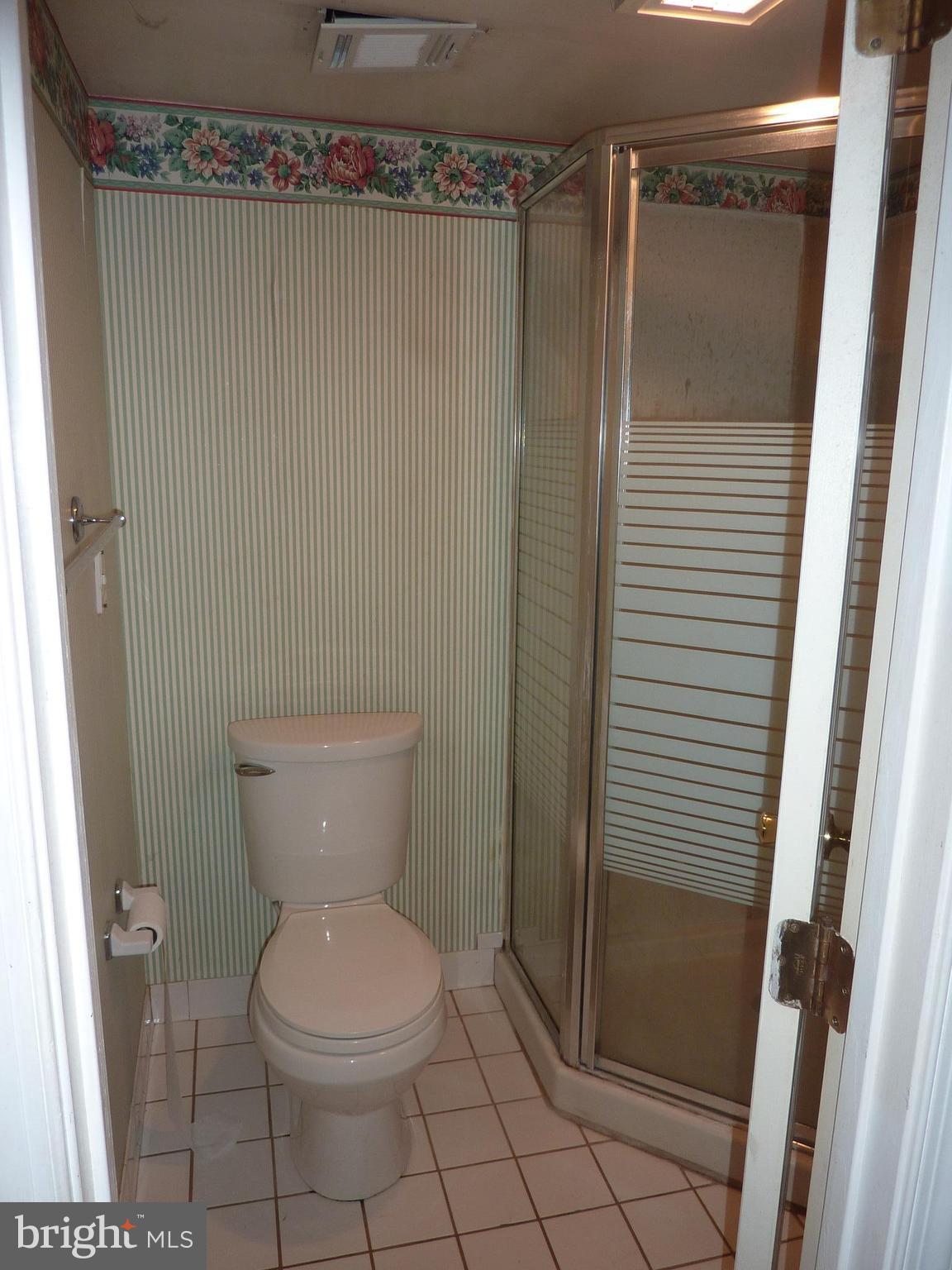 1804 Severn Road Severn, MD 21144 - Photo 14 of 19 Bath 2