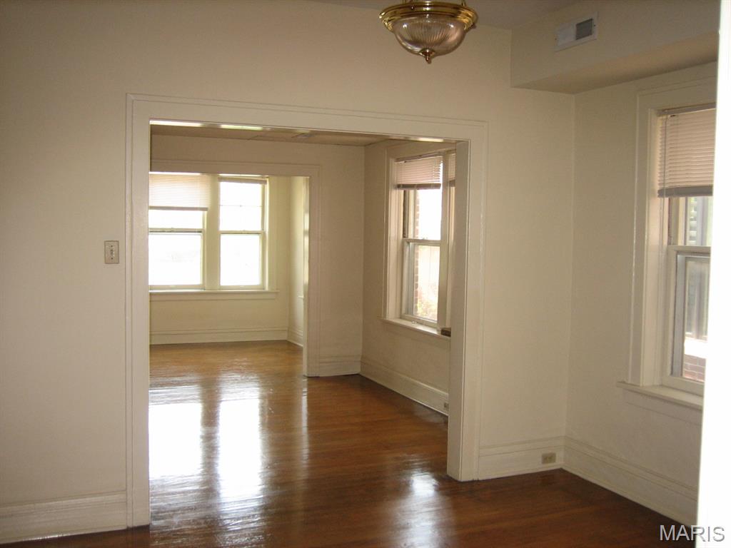 6431 Clayton Road Clayton, MO 63117 - Photo 35 of 40