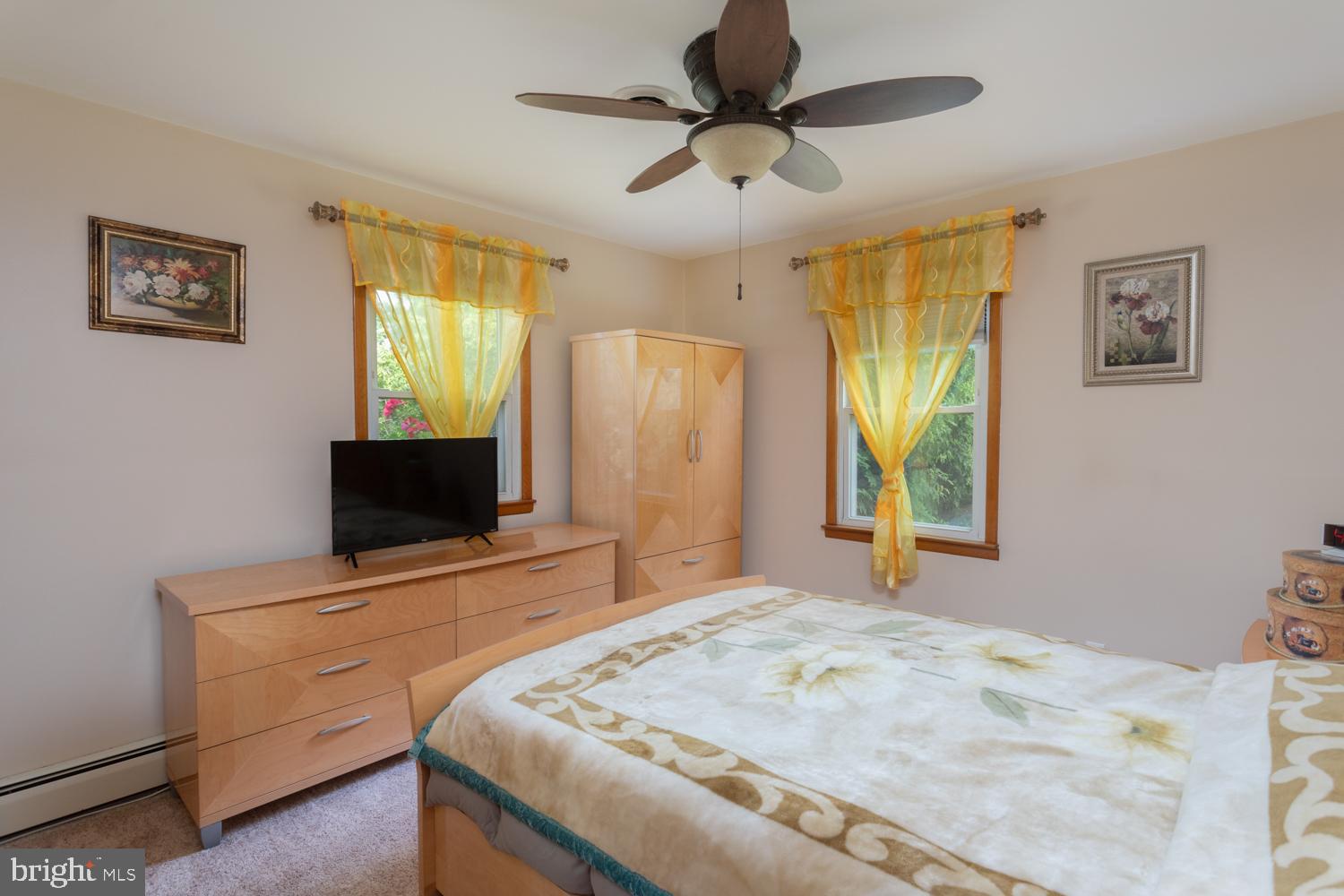 695 7th Street Roebling, NJ 08554 - Photo 15 of 36
