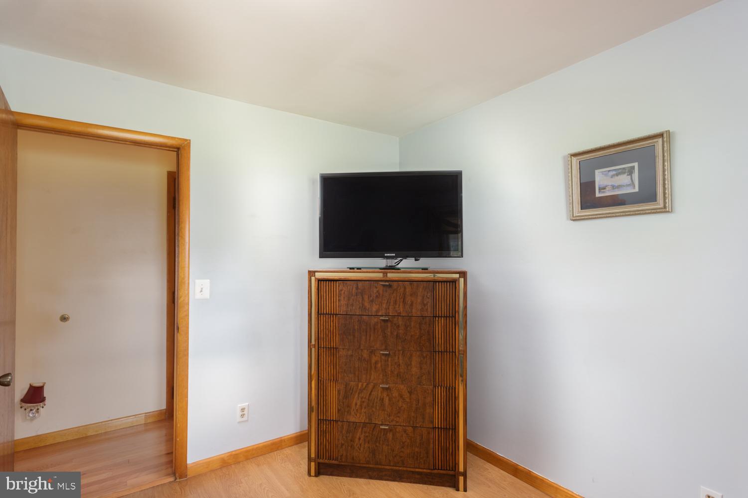 695 7th Street Roebling, NJ 08554 - Photo 22 of 36