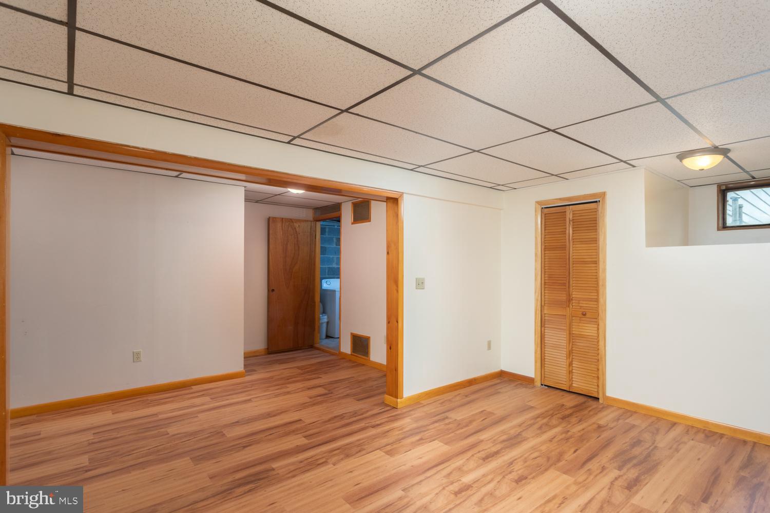 695 7th Street Roebling, NJ 08554 - Photo 25 of 36