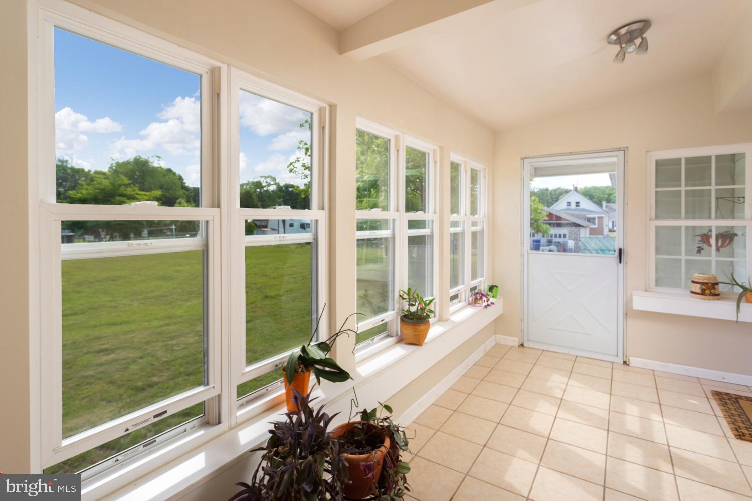 695 7th Street Roebling, NJ 08554 - Photo 31 of 36