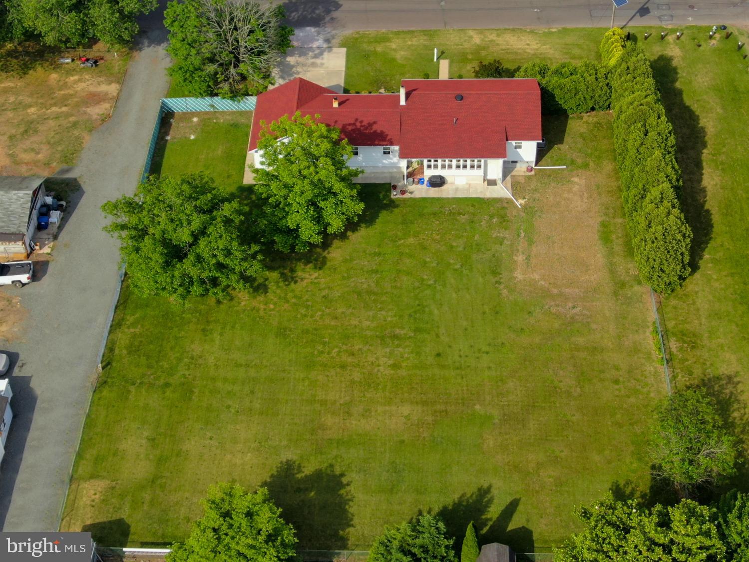 695 7th Street Roebling, NJ 08554 - Photo 32 of 36