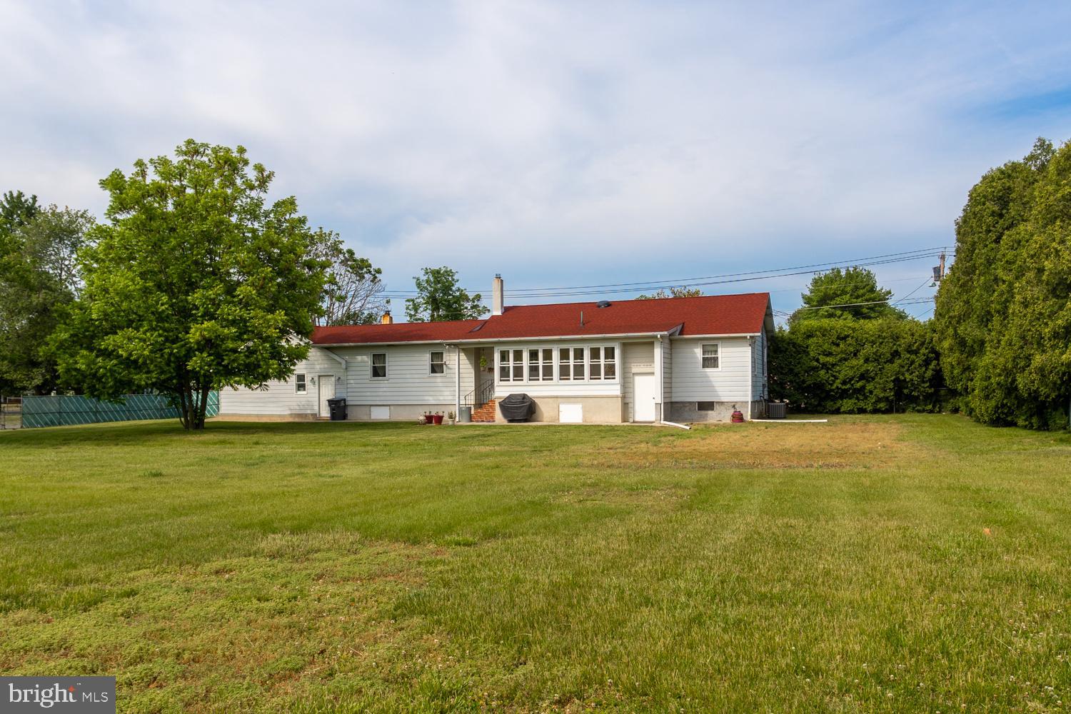 695 7th Street Roebling, NJ 08554 - Photo 33 of 36