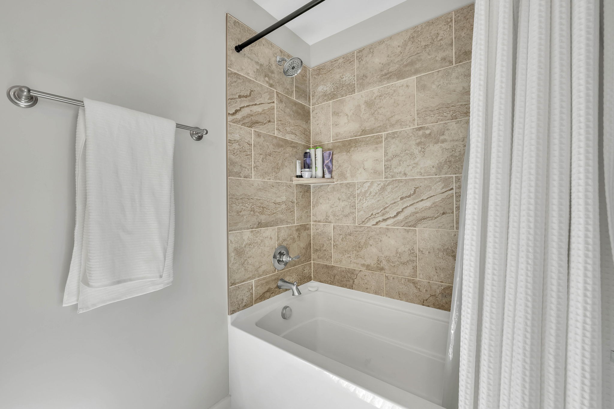 2344 Patrick Avenue Old Hickory, TN 37138 - Photo 16 of 20 a bath tub sitting next to a shower