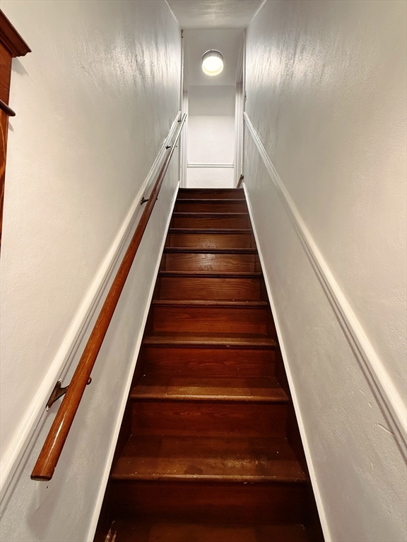 19 Maple Street, Unit 2 Uxbridge, MA 01569 - Photo 12 of 15