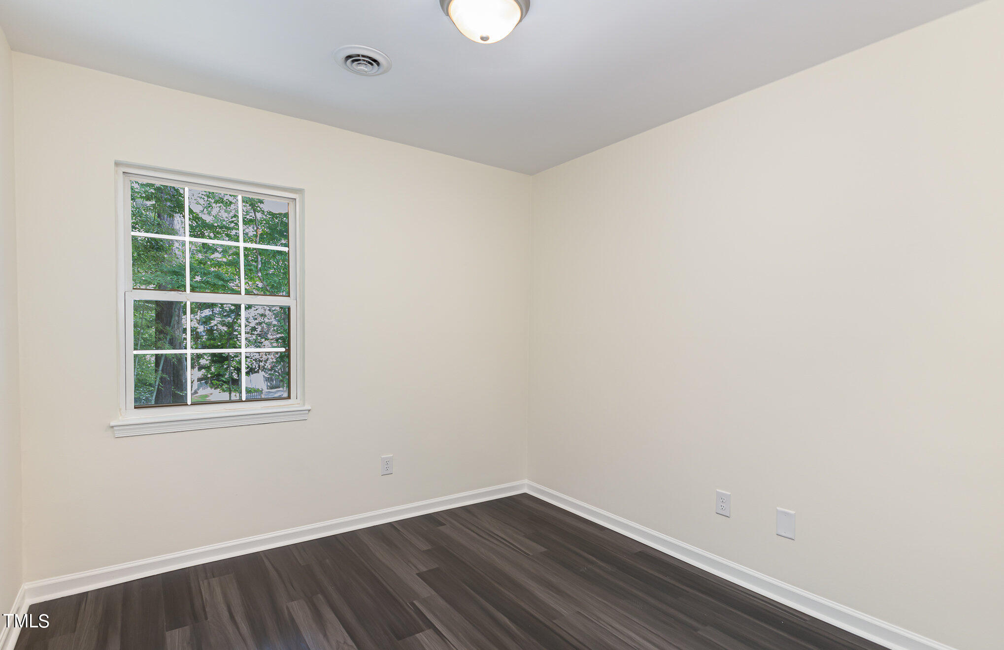 1326 Springlawn Court Raleigh, NC 27609 - Photo 18 of 24 019_bc4a0789-edit