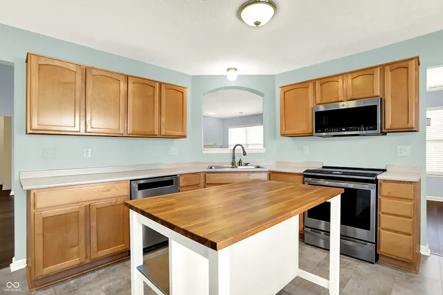 $309,900 | 6543 Caressa Way, Indianapolis, IN 46259