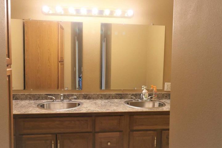 45 West Center Street Milford, UT 84751 - Photo 5 of 37 20241127180531624384000000-o