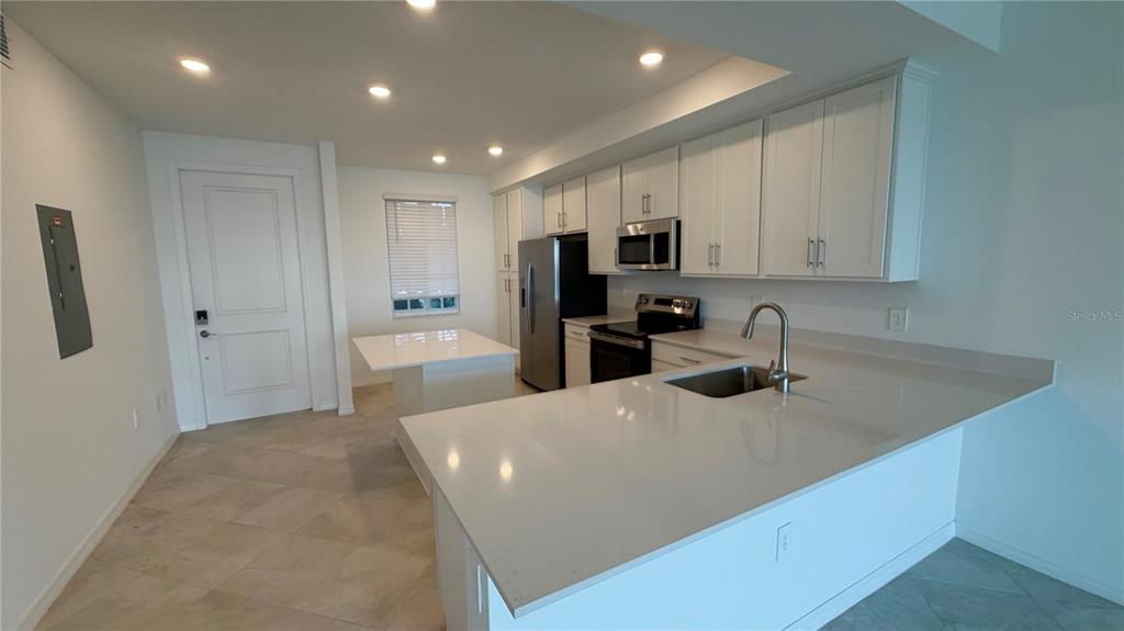 19116 Scallop Loop, Unit 104 Lakewood Ranch, FL 34211 - Photo 3 of 15