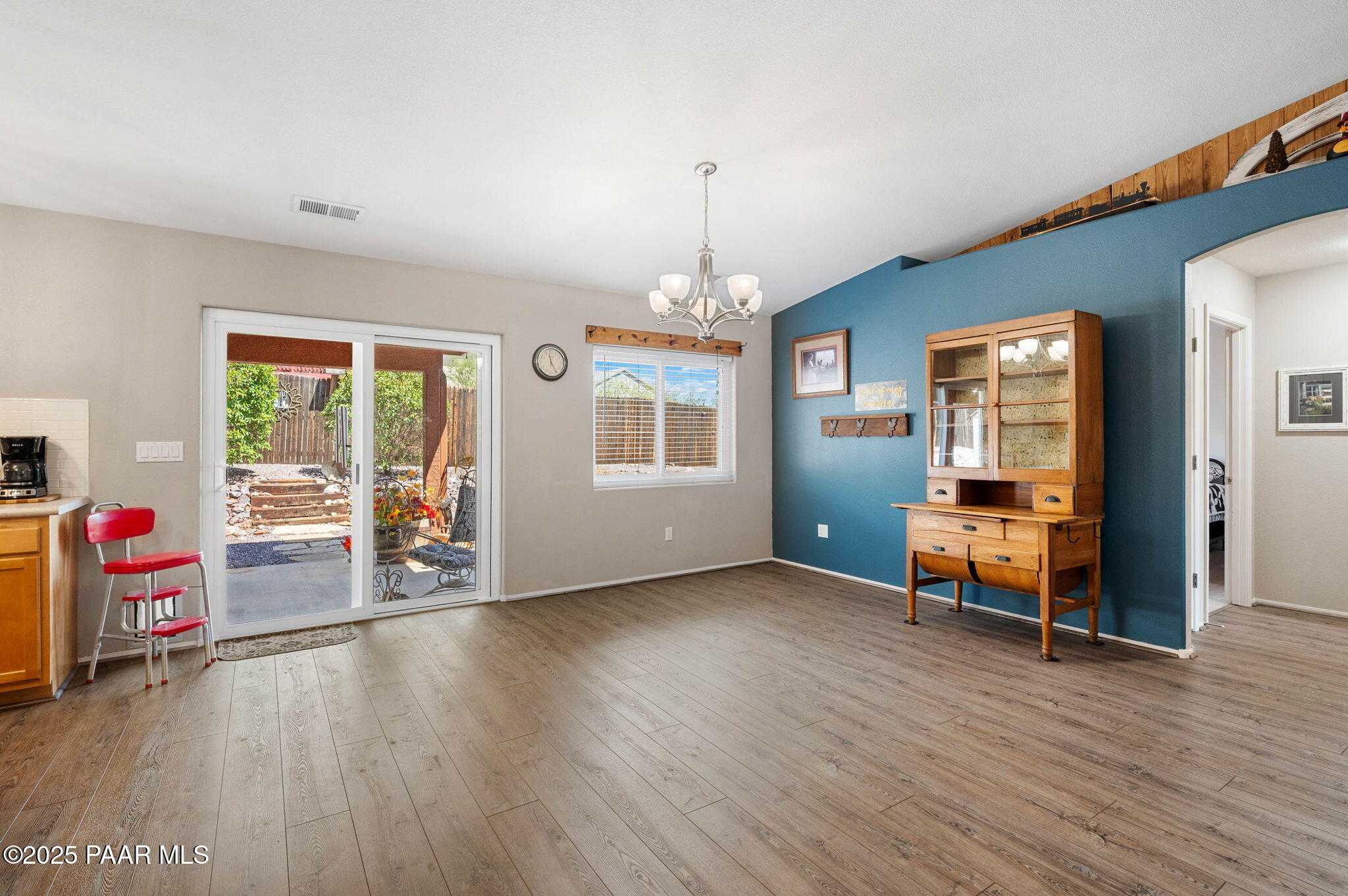 17798 East Trails End Road Mayer, AZ 86333 - Photo 7 of 30 a livingroom with furniture and a window