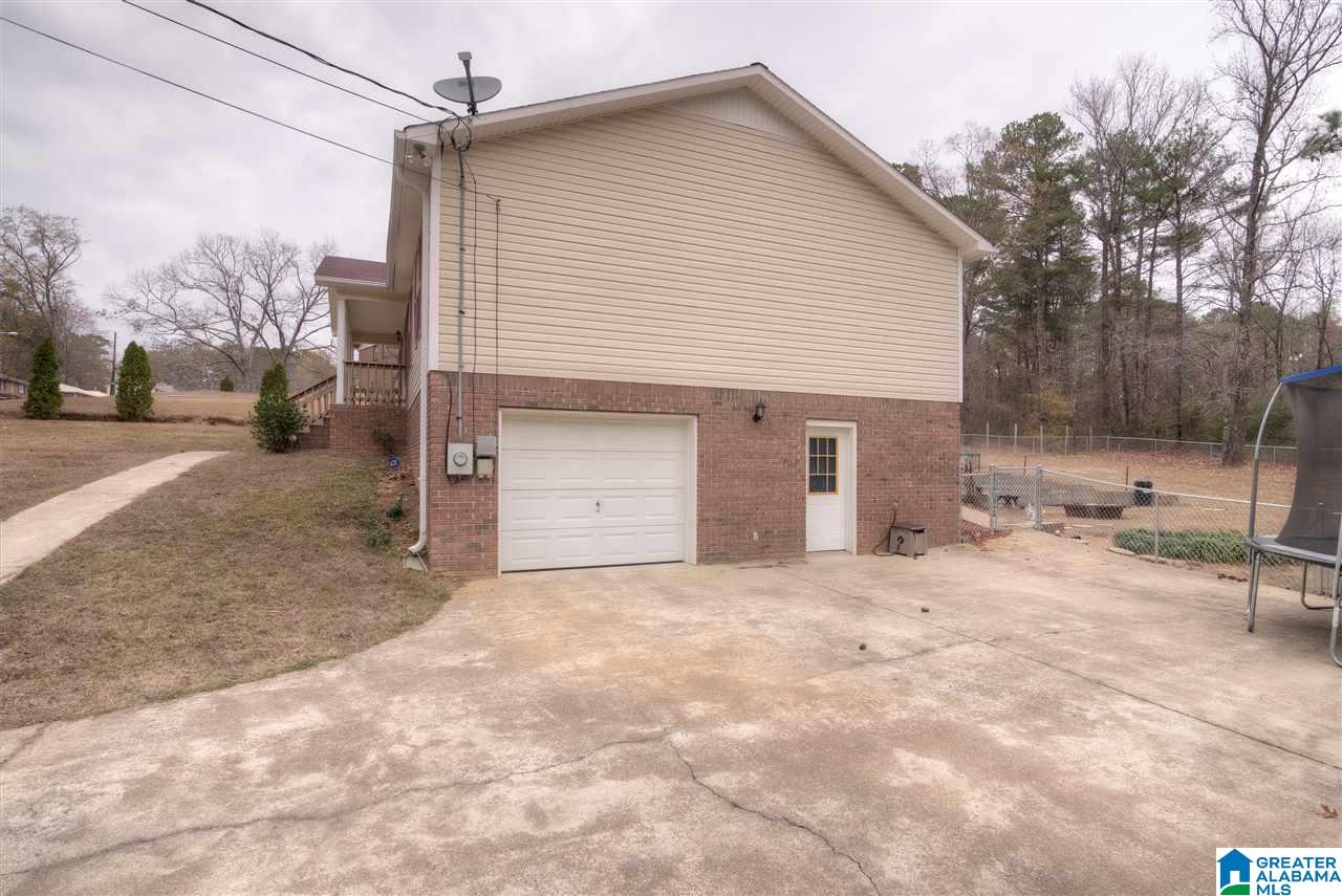 4609 Honeysuckle Road Quinton, AL 35130 - Photo 5 of 18