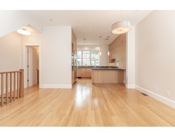 41 Rutland Square, Unit 1 Boston, MA 02118 - Photo 6 of 13