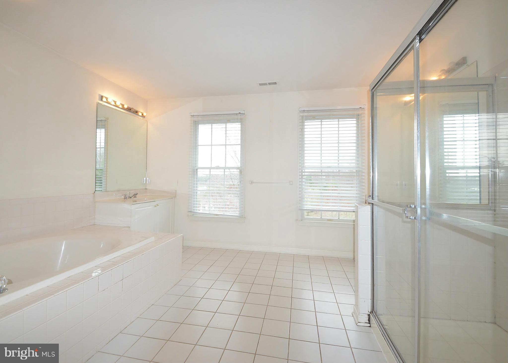 3347 Lawndale Road Reisterstown, MD 21136 - Photo 17 of 26 Bath (Master)