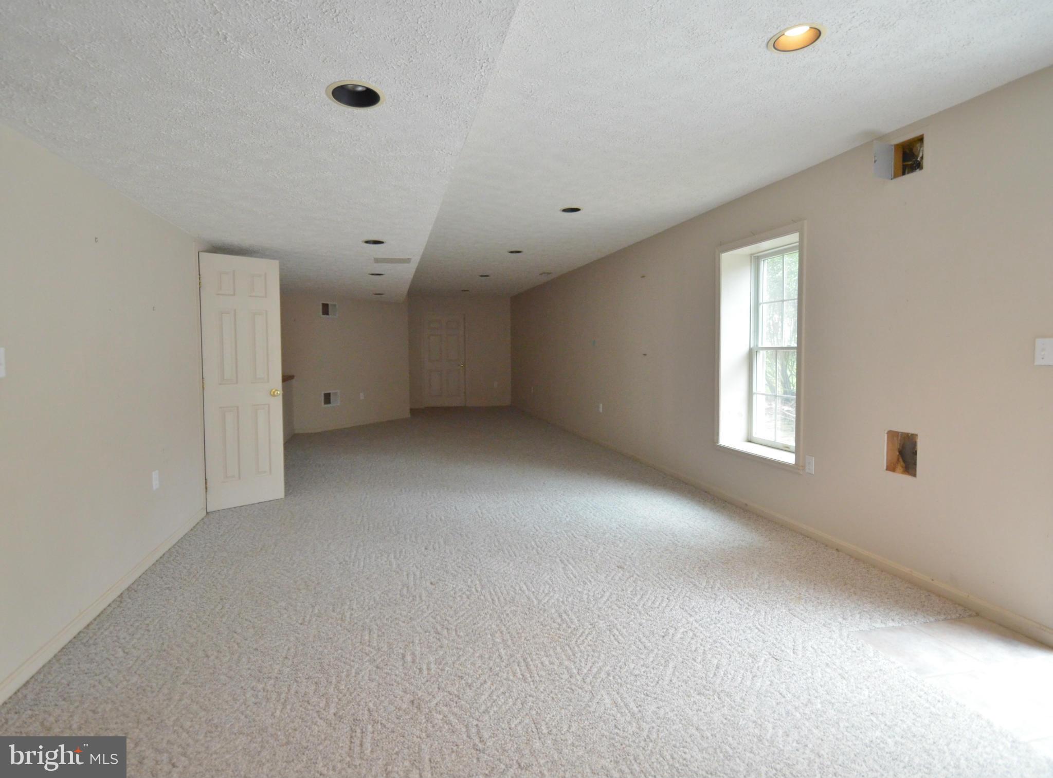3347 Lawndale Road Reisterstown, MD 21136 - Photo 10 of 26 Interior (General)