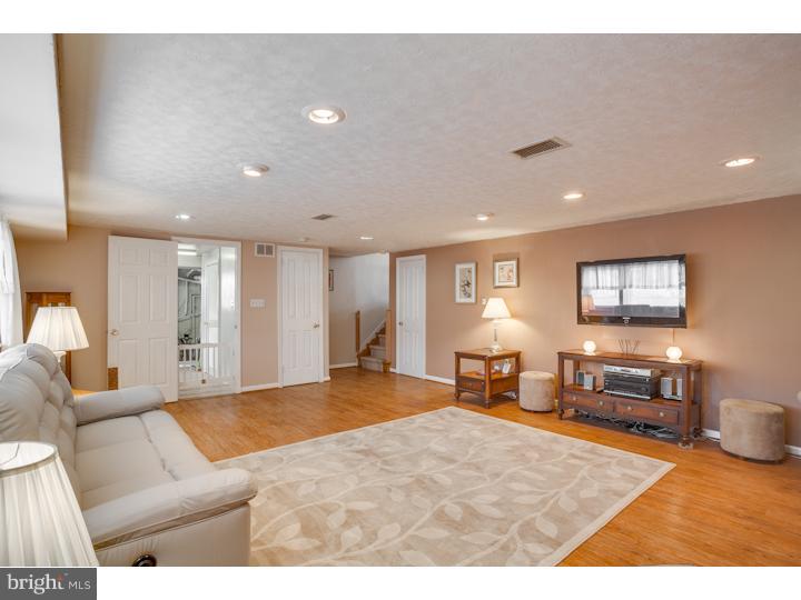 1119 Coopers Kill Road Cherry Hill, NJ 08034 - Photo 19 of 25 Gallery Image 19