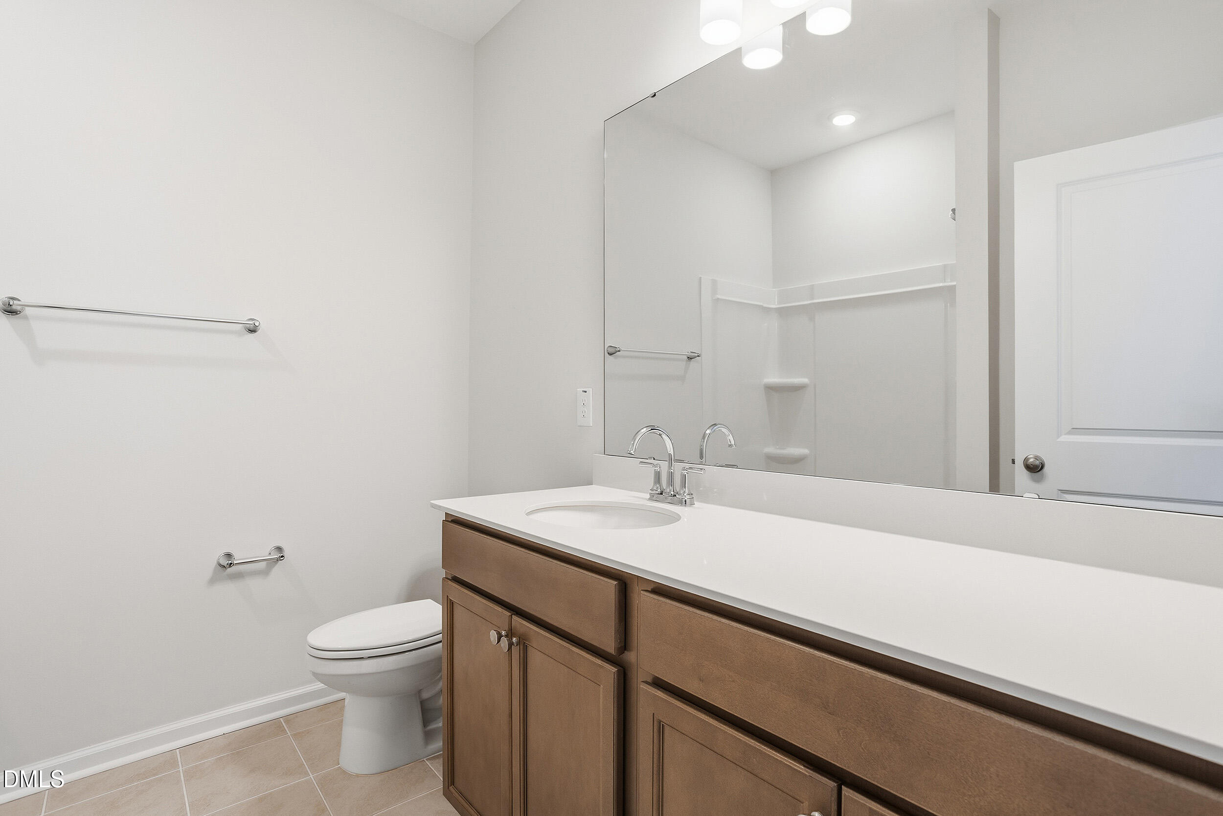 1113 Bell Heather Road, Unit 6 Durham, NC 27703 - Photo 14 of 32 FMWeb22