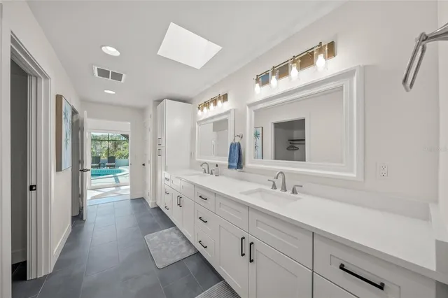 $2,695,000 | 8560 Heron Lagoon Circle, Sarasota, FL 34242