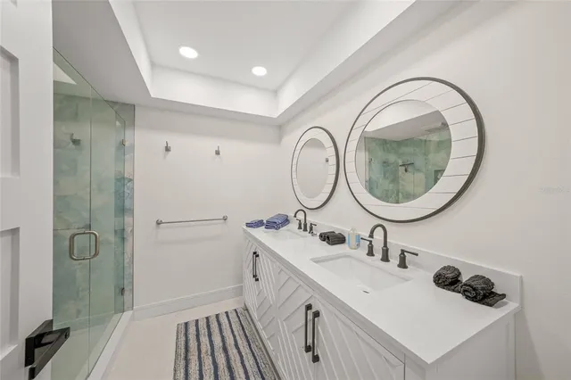 $2,695,000 | 8560 Heron Lagoon Circle, Sarasota, FL 34242