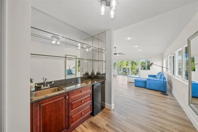 $2,695,000 | 8560 Heron Lagoon Circle, Sarasota, FL 34242