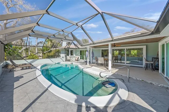 $2,695,000 | 8560 Heron Lagoon Circle, Sarasota, FL 34242