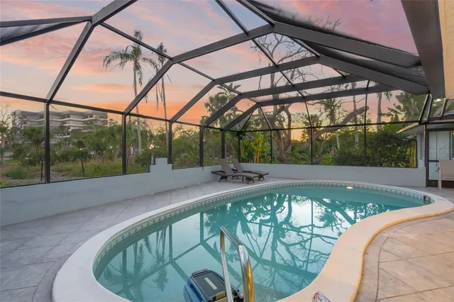 $2,695,000 | 8560 Heron Lagoon Circle, Sarasota, FL 34242