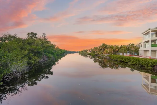 $2,695,000 | 8560 Heron Lagoon Circle, Sarasota, FL 34242