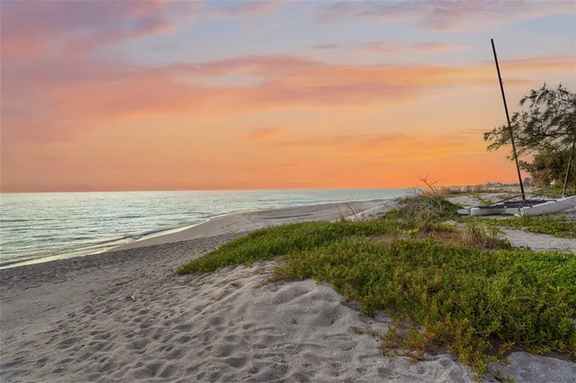 $2,695,000 | 8560 Heron Lagoon Circle, Sarasota, FL 34242