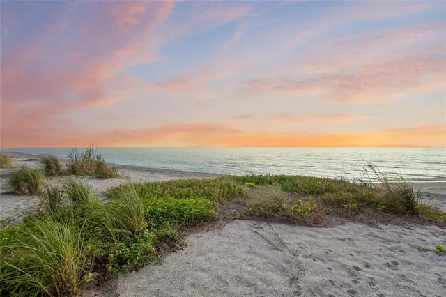 $2,695,000 | 8560 Heron Lagoon Circle, Sarasota, FL 34242