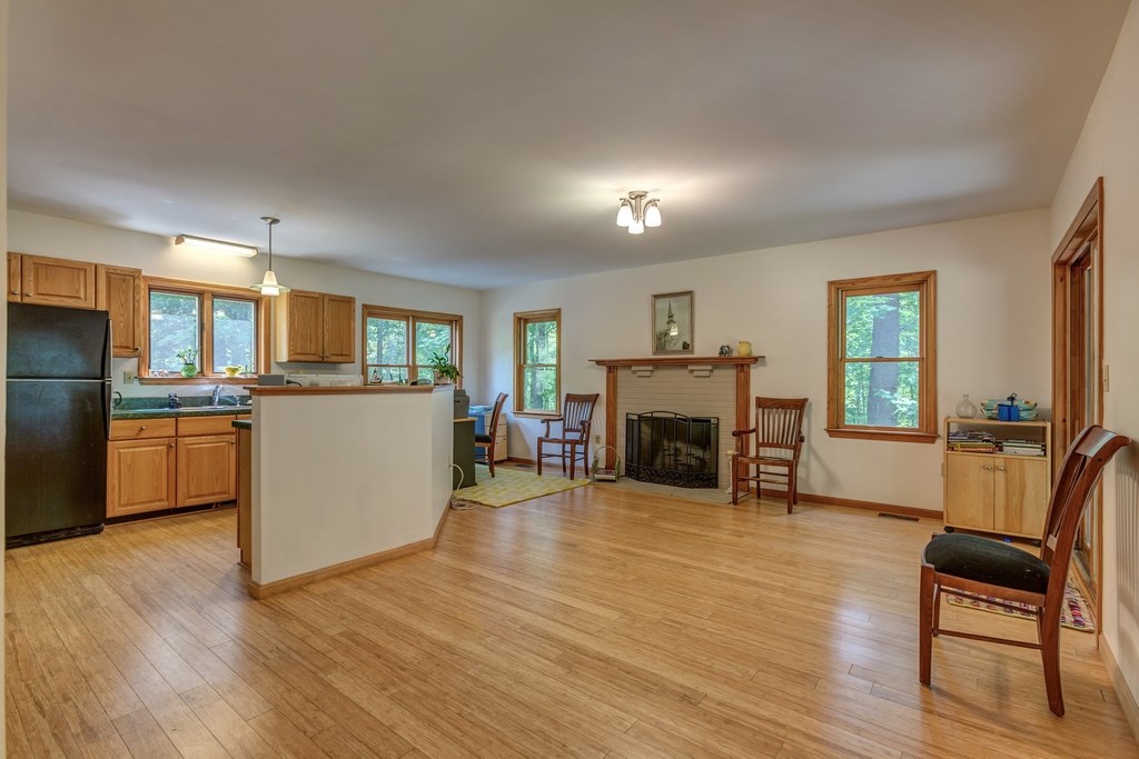 11 Captain Seaver Road Brookline, NH 03033 - Photo 17 of 40
