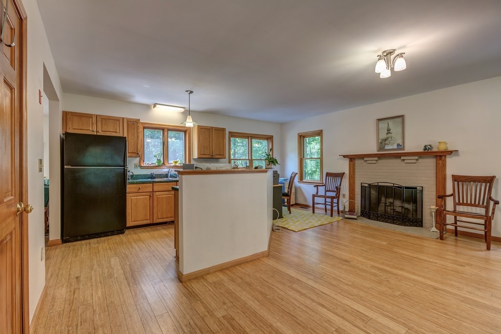 11 Captain Seaver Road Brookline, NH 03033 - Photo 20 of 40